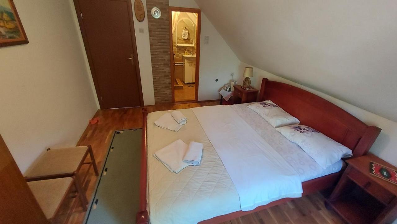 Guest House Milena Žabljak Esterno foto